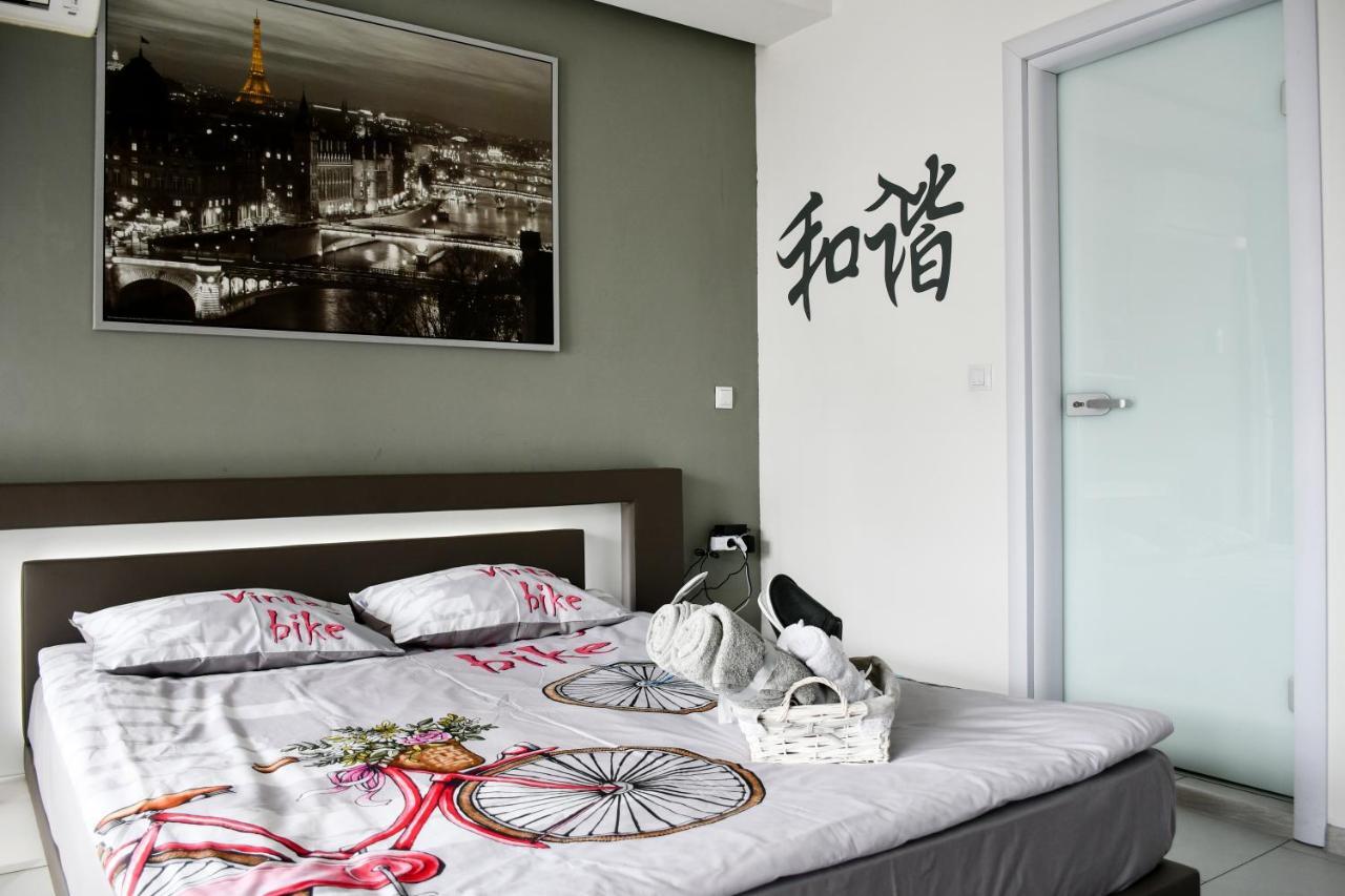 Sky Loft Sofia Apartment Bagian luar foto